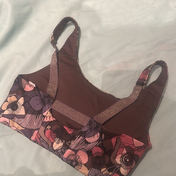 Nike Multicolor Floral Sports Bra - Picture 4 of 4
